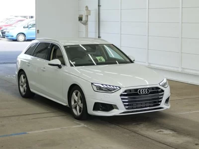 Audi A4  с аукциона в Японии