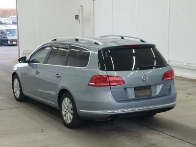 Volkswagen PASSAT VARIANT  с аукциона в Японии