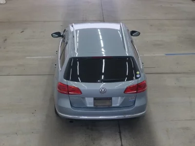 Volkswagen PASSAT VARIANT  с аукциона в Японии