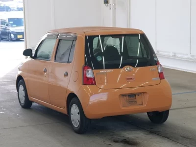 Daihatsu Esse