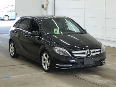Mercedes-Benz B CLASS