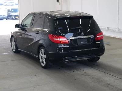 Mercedes-Benz B CLASS