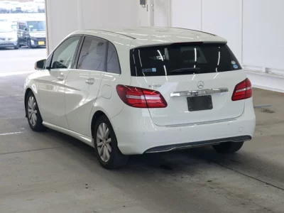 Mercedes-Benz B CLASS