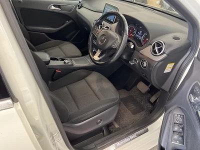 Mercedes-Benz B CLASS