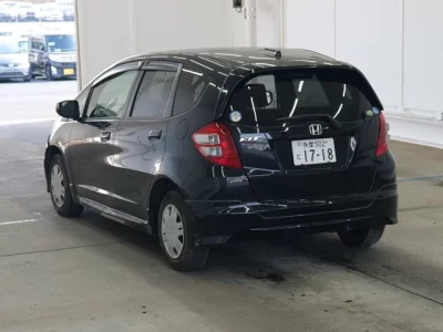 Honda FIT  с аукциона в Японии