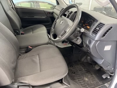 Toyota REGIUS ACE VAN