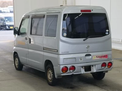 Nissan CLIPPER VAN