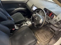 Mitsubishi OUTLANDER лот № 2924 оценка RA  с аукциона в Японии 3