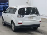 Mitsubishi OUTLANDER лот № 2924 оценка RA  с аукциона в Японии 1