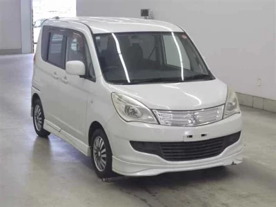 Mitsubishi DELICA D2