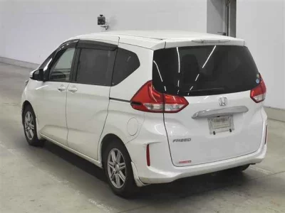 Honda FREED  с аукциона в Японии