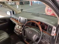 Nissan ELGRAND лот № 80001 оценка 3.5  с аукциона в Японии 2