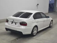 BMW 3-Series лот № 40003 оценка 3.5  с аукциона в Японии 4