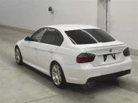 BMW 3-Series лот № 40003 оценка 3.5  с аукциона в Японии 1