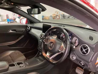 Mercedes-Benz CLA CLASS