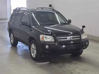 Toyota KLUGER  с аукциона в Японии