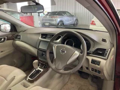 Nissan SYLPHY