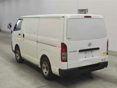 Toyota REGIUS ACE VAN