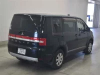 Mitsubishi DELICA D5 лот № 25057 оценка 3.5  с аукциона в Японии 4