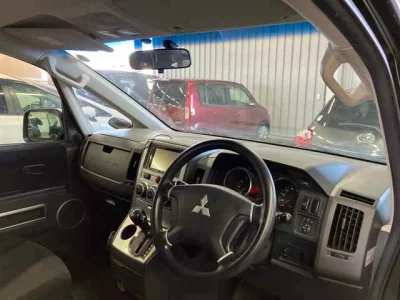 Mitsubishi DELICA D5  с аукциона в Японии