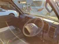 Mazda BONGO VAN лот № 70168 оценка 3.5  с аукциона в Японии 2