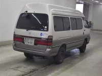 Toyota HIACE VAN лот № 70248 оценка R  с аукциона в Японии 4