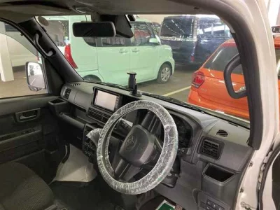 Toyota PIXIS VAN  с аукциона в Японии