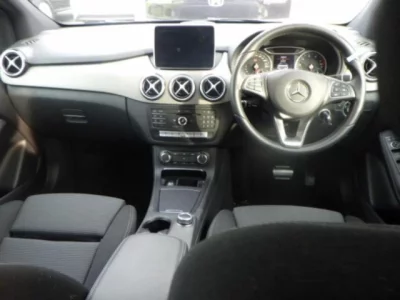 Mercedes-Benz B CLASS