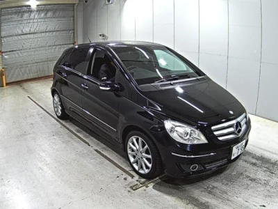 Mercedes-Benz B CLASS