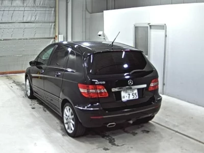 Mercedes-Benz B CLASS