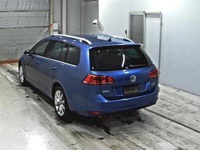 Volkswagen GOLF VARIANT