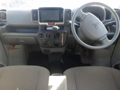 Mitsubishi MINICAB VAN
