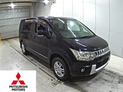 Mitsubishi DELICA D5  с аукциона в Японии