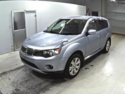 Mitsubishi OUTLANDER  с аукциона в Японии