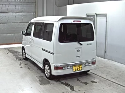 Daihatsu Atrai Wagon  с аукциона в Японии