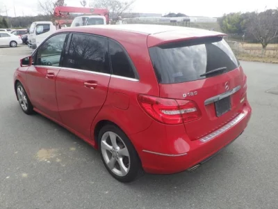 Mercedes-Benz B CLASS