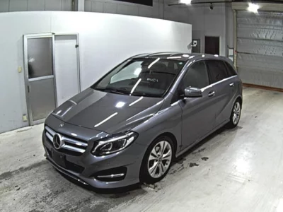 Mercedes-Benz B CLASS