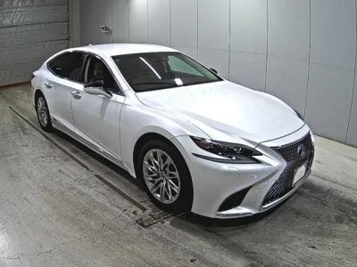 Lexus LS  с аукциона в Японии