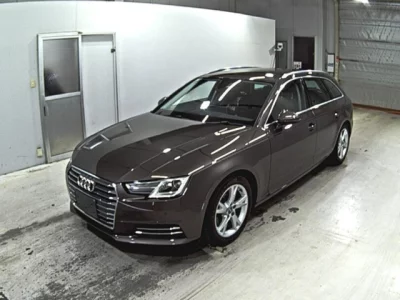 Audi A4  с аукциона в Японии