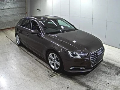 Audi A4  с аукциона в Японии