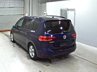 Volkswagen GOLF TOURAN