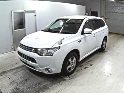 Mitsubishi OUTLANDER PHEV