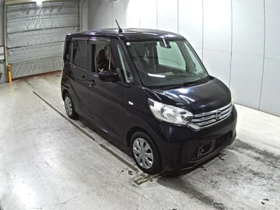 Nissan DAYZ ROOX  с аукциона в Японии