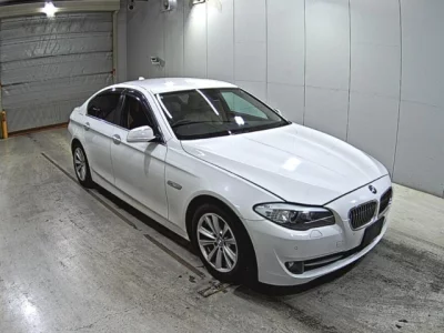 BMW 5-Series  с аукциона в Японии