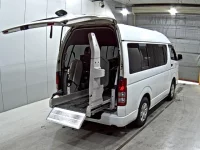 Toyota HIACE VAN лот № 3116 оценка 3.5  с аукциона в Японии 4