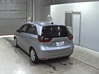 Honda FIT лот № 3051 оценка 4.5  с аукциона в Японии 1