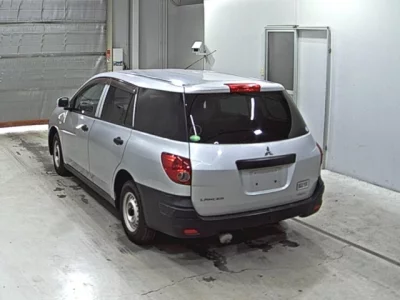 Mitsubishi LANCER VAN