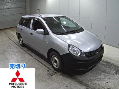 Mitsubishi LANCER VAN