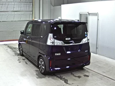 Mitsubishi DELICA D2