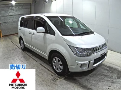 Mitsubishi DELICA D5  с аукциона в Японии